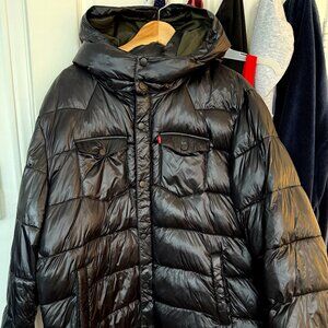Levi’s Black Puffer Jacket. Men’s large